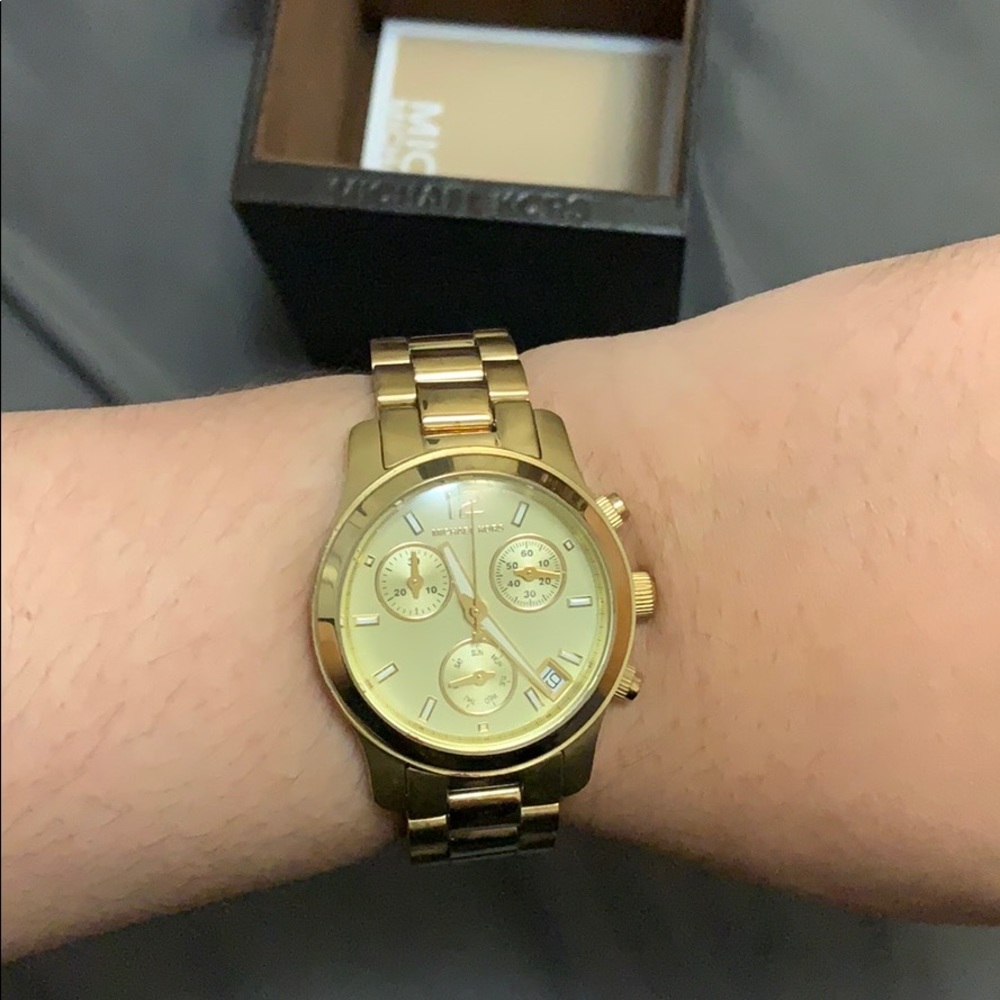 Michael Kors Mini Gold Watch - Picture 2 of 2